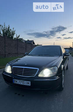 Седан Mercedes-Benz S-Class 2004 в Рівному