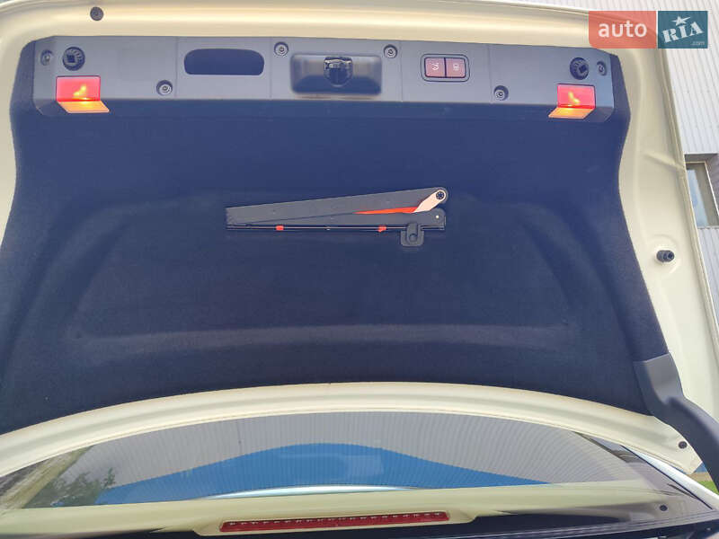 Седан Mercedes-Benz S-Class 2012 в Харькове