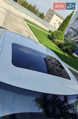 Седан Mercedes-Benz S-Class 2012 в 