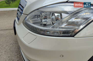 Седан Mercedes-Benz S-Class 2012 в 