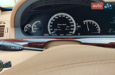 Седан Mercedes-Benz S-Class 2012 в 