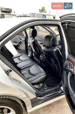 Седан Mercedes-Benz S-Class 2005 в 