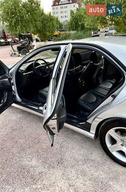 Седан Mercedes-Benz S-Class 2005 в 