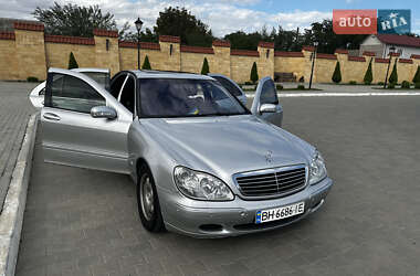 Седан Mercedes-Benz S-Class 2001 в 