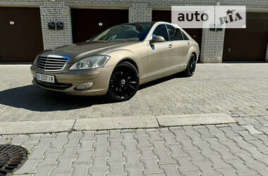 Mercedes-Benz S-Class 2008