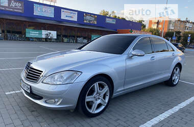 Mercedes-Benz S-Class 2008