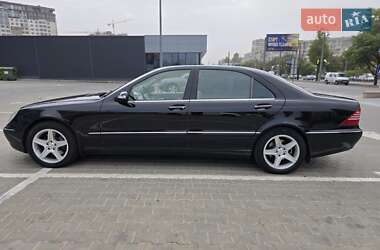 Седан Mercedes-Benz S-Class 2002 в 