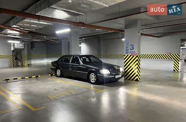 Седан Mercedes-Benz S-Class 1993 в 