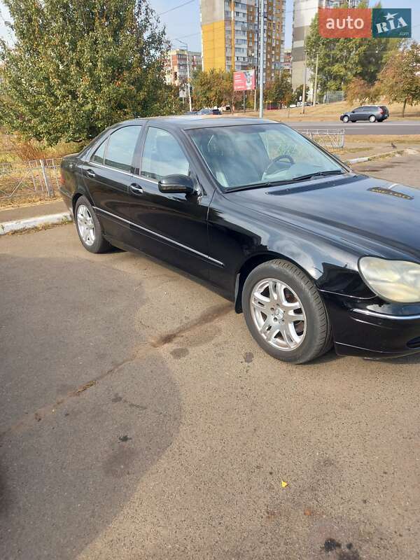 Седан Mercedes-Benz S-Class 2002 в 