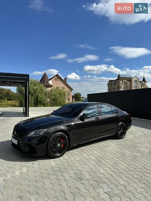 Mercedes-Benz S-Class