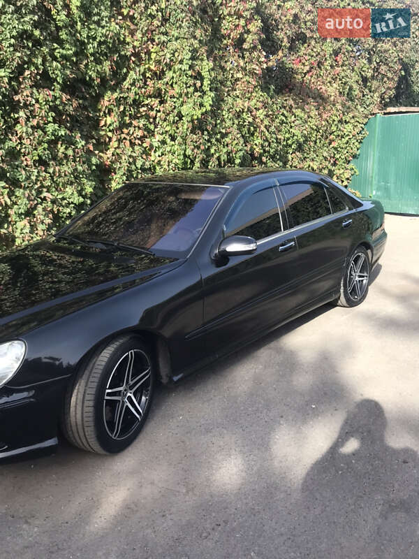 Седан Mercedes-Benz S-Class 2003 в Кривому Розі