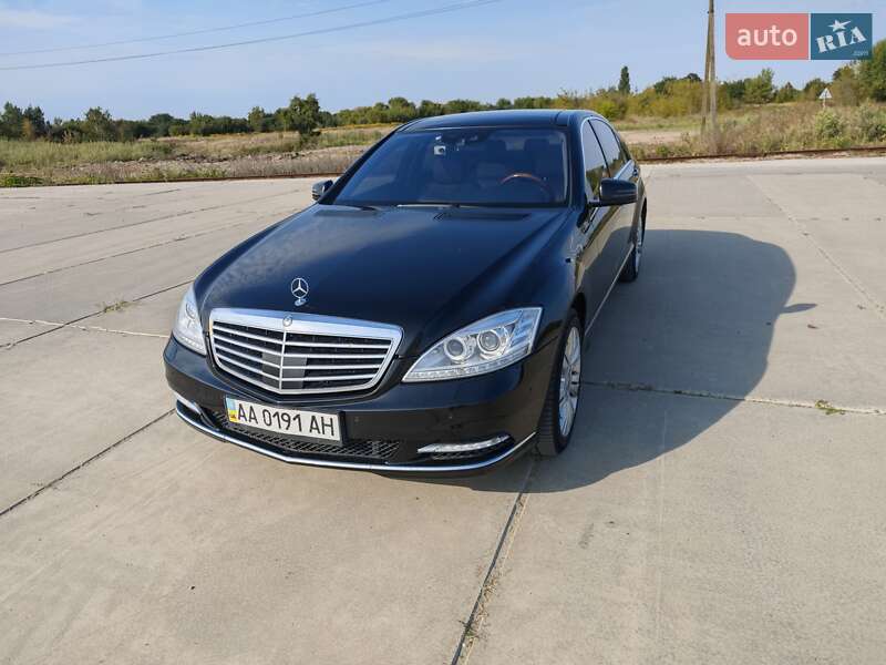 Седан Mercedes-Benz S-Class 2010 в Сумах