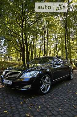 Седан Mercedes-Benz S-Class 2007 в Львове