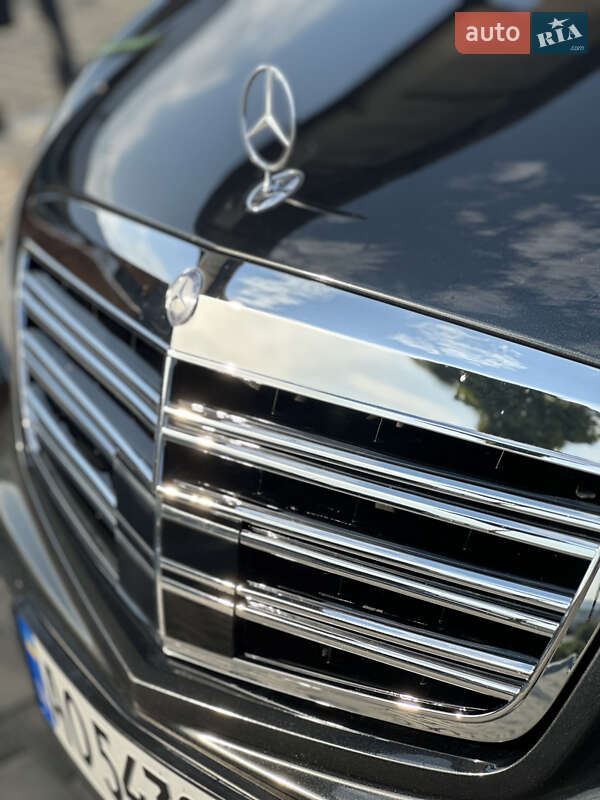 Седан Mercedes-Benz S-Class 2012 в Хусте