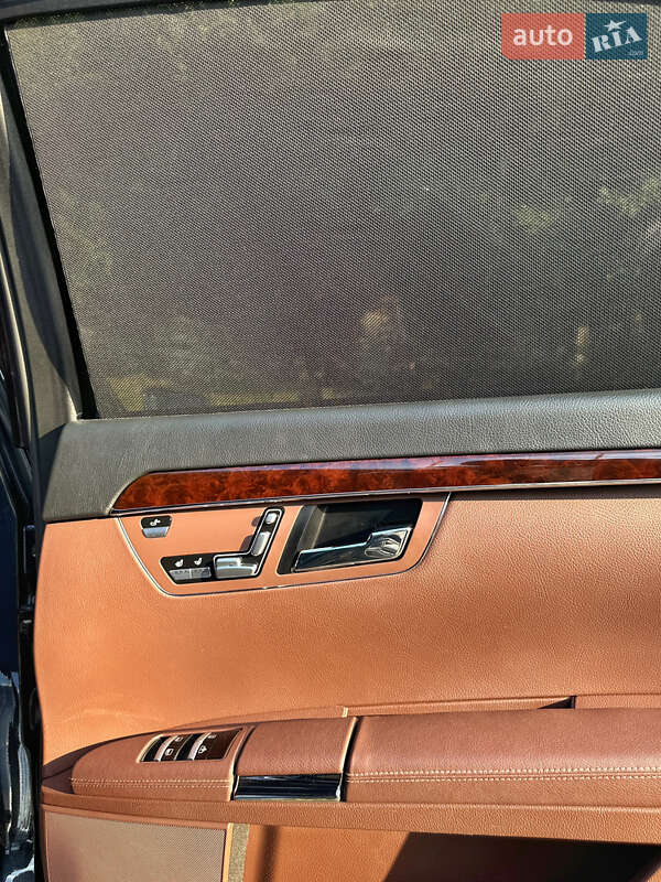 Седан Mercedes-Benz S-Class 2012 в Хусте