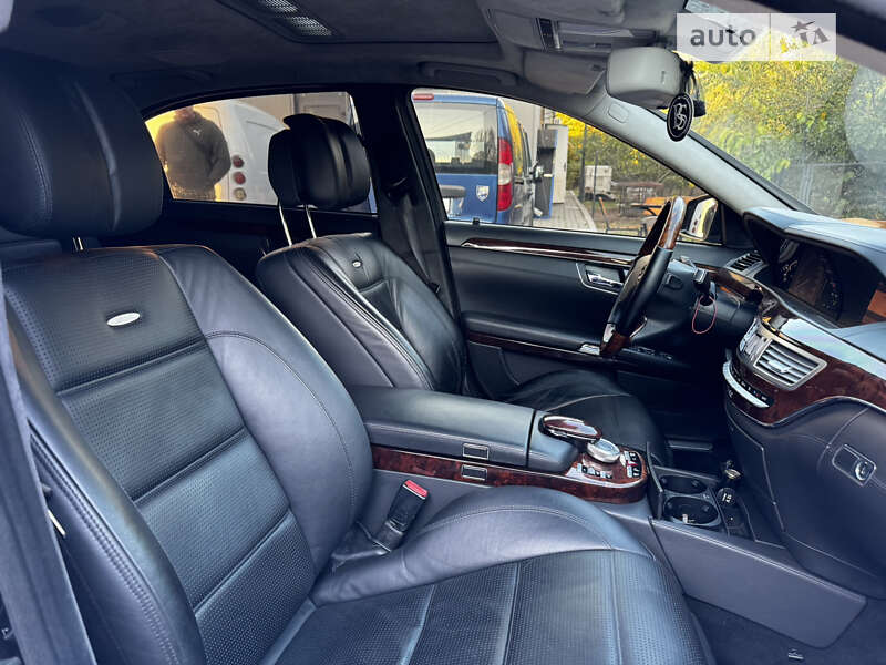 Седан Mercedes-Benz S-Class 2007 в Днепре