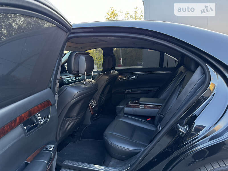 Седан Mercedes-Benz S-Class 2007 в Днепре