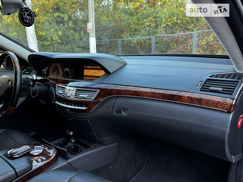 Седан Mercedes-Benz S-Class 2007 в Днепре