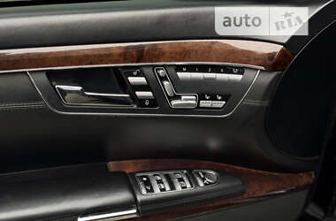 Седан Mercedes-Benz S-Class 2006 в 