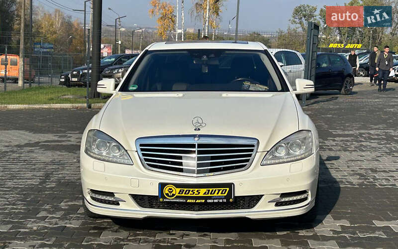 Седан Mercedes-Benz S-Class 2011 в Чернівцях