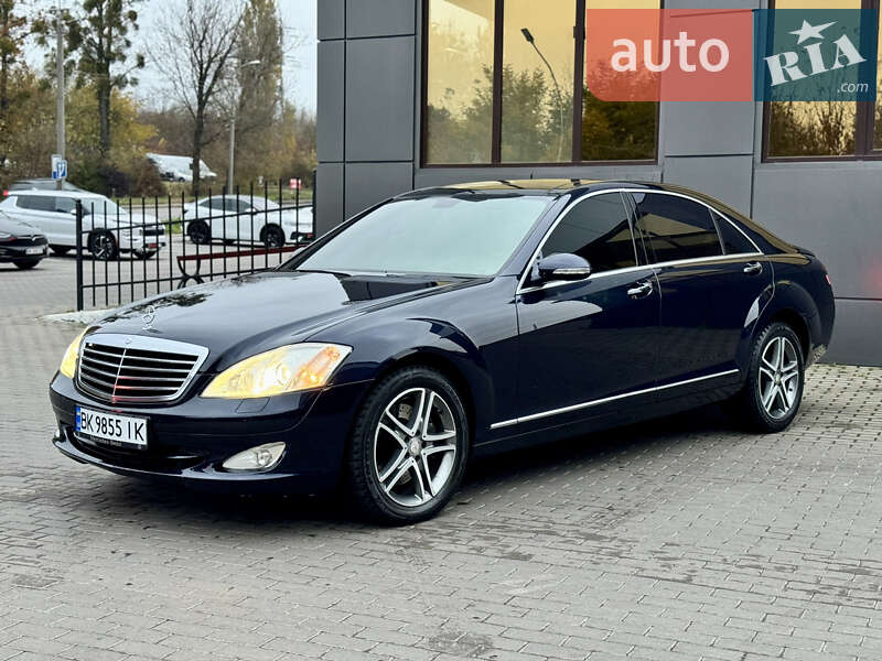 Mercedes-Benz S-Class 2007