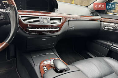 Седан Mercedes-Benz S-Class 2008 в 