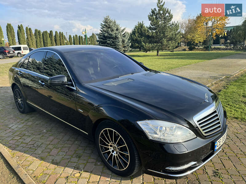 Седан Mercedes-Benz S-Class 2010 в Чернівцях