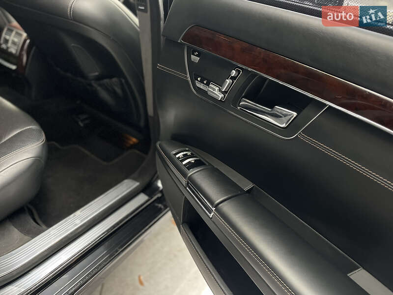 Седан Mercedes-Benz S-Class 2010 в Одессе