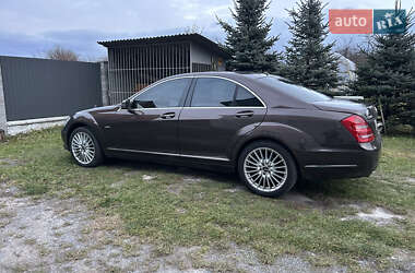 Седан Mercedes-Benz S-Class 2010 в Львові