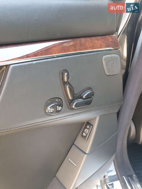 Седан Mercedes-Benz S-Class 2003 в Чернівцях