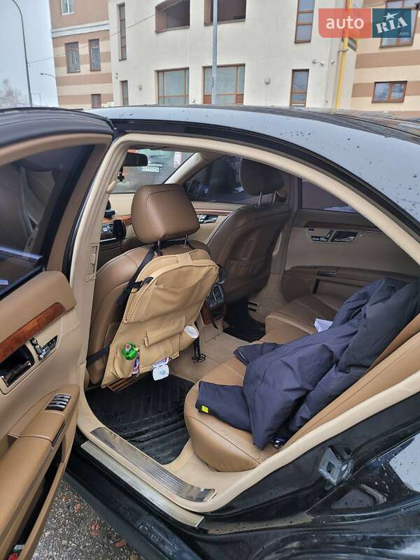 Седан Mercedes-Benz S-Class 2005 в Борисполе