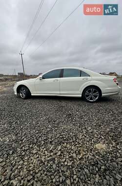 Седан Mercedes-Benz S-Class 2007 в Луцьку