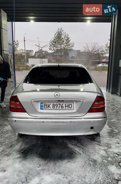 Седан Mercedes-Benz S-Class 2001 в Ровно