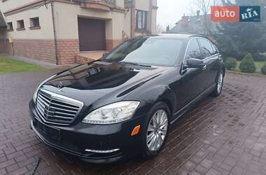 Mercedes-Benz S-Class 2012