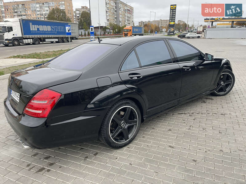 Седан Mercedes-Benz S-Class 2007 в Александрие