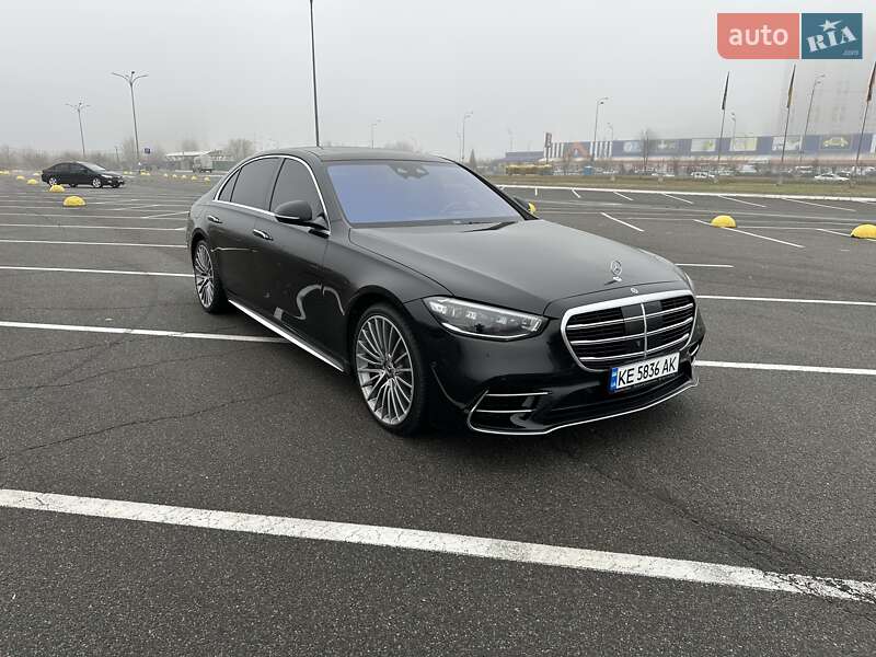 Седан Mercedes-Benz S-Class 2022 в 