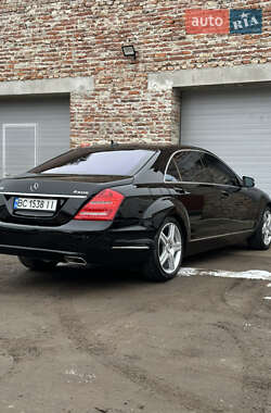 Седан Mercedes-Benz S-Class 2009 в Львове