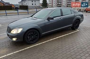 Седан Mercedes-Benz S-Class 2007 в Славуті