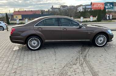 Седан Mercedes-Benz S-Class 2010 в Львові