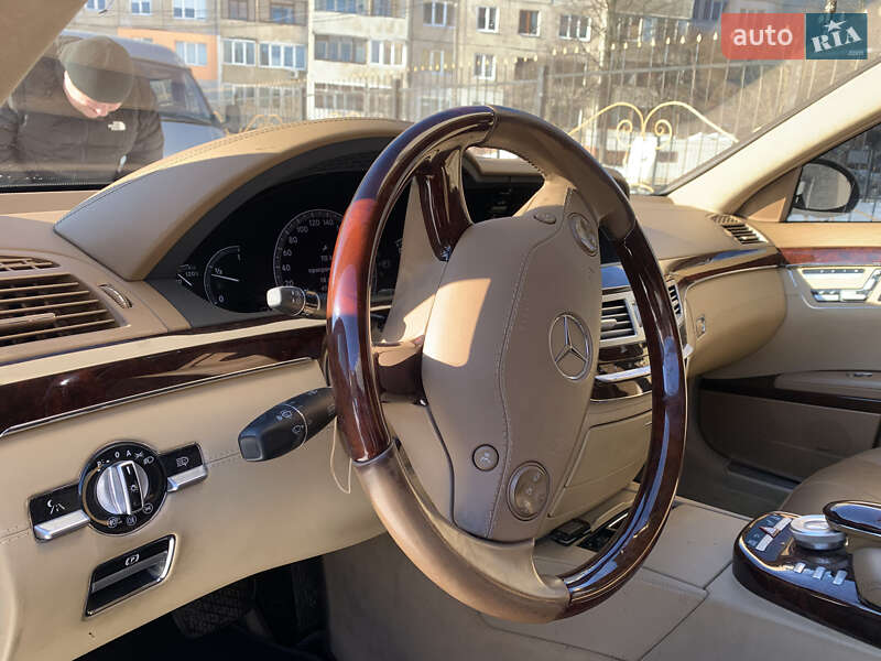 Седан Mercedes-Benz S-Class 2007 в Львові