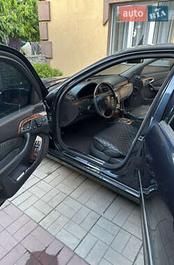 Седан Mercedes-Benz S-Class 2004 в Днепре