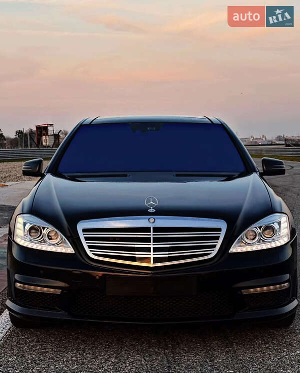 Седан Mercedes-Benz S-Class 2010 в Києві