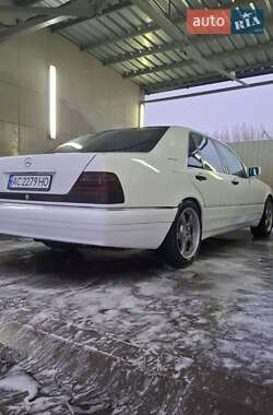 Седан Mercedes-Benz S-Class 1995 в Луцке