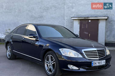 Седан Mercedes-Benz S-Class 2007 в Ровно