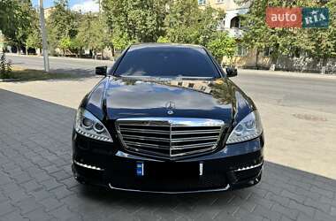 Седан Mercedes-Benz S-Class 2005 в Ізмаїлі