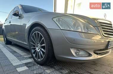 Седан Mercedes-Benz S-Class 2006 в 