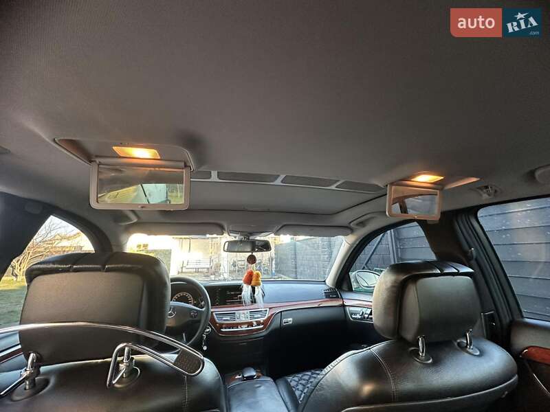 Седан Mercedes-Benz S-Class 2006 в Сарнах