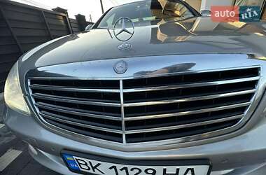 Седан Mercedes-Benz S-Class 2006 в 
