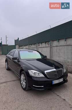 Седан Mercedes-Benz S-Class 2012 в Одесі