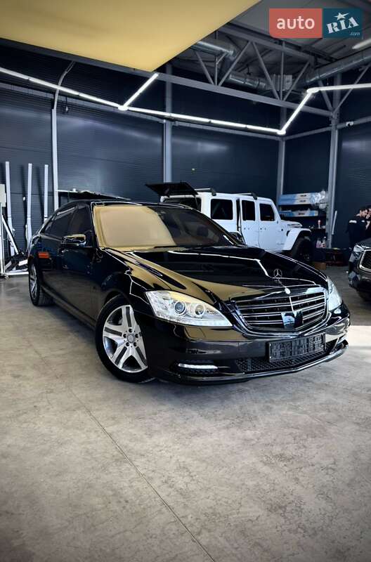 Седан Mercedes-Benz S-Class 2009 в Черновцах